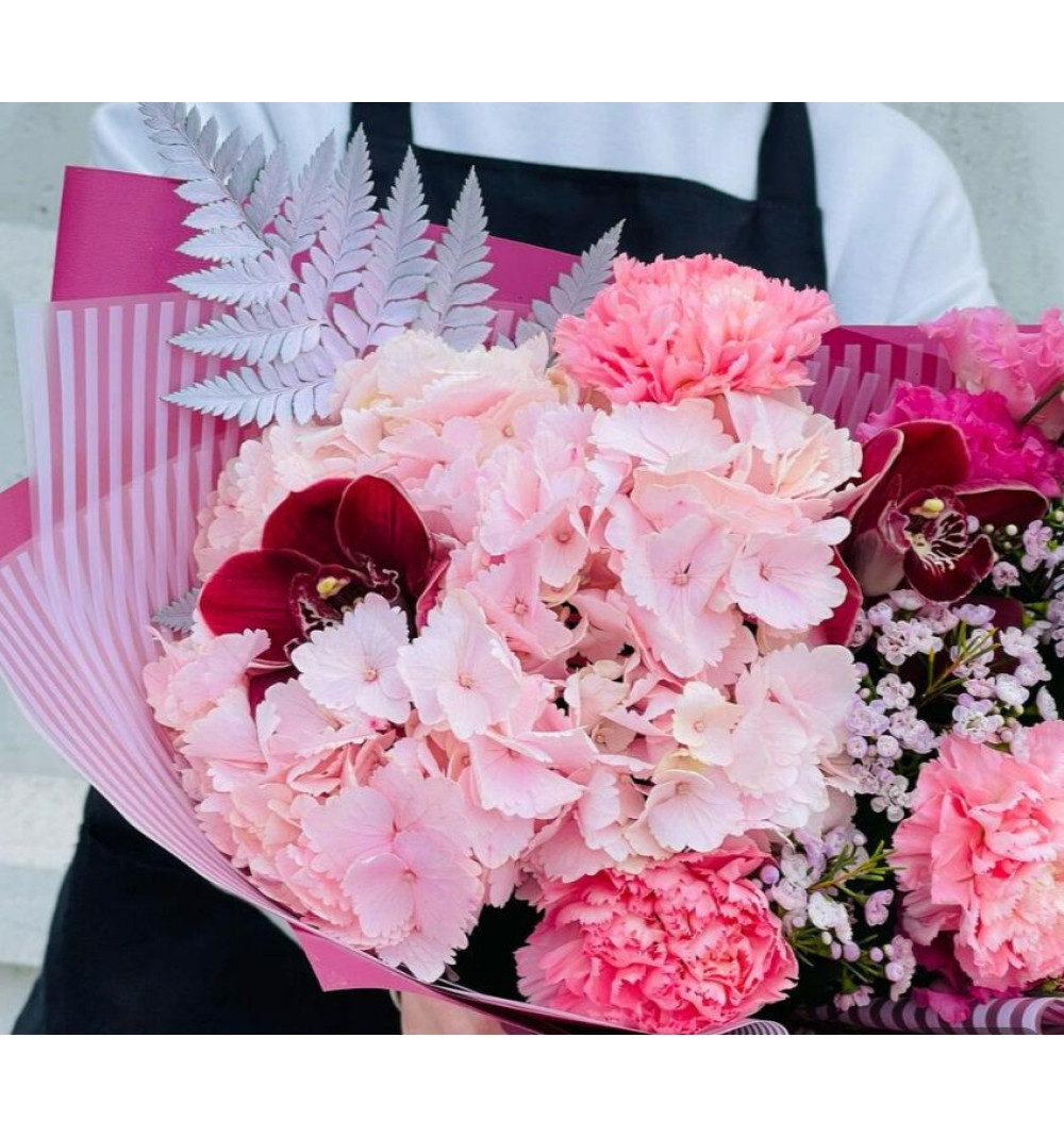 Авторский букет. Орхидея. Эустома